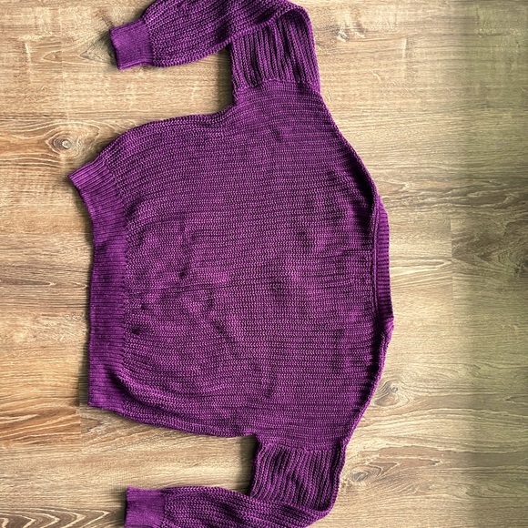 Cute Pink VS Oversized Sweater - Picture 4 of 4